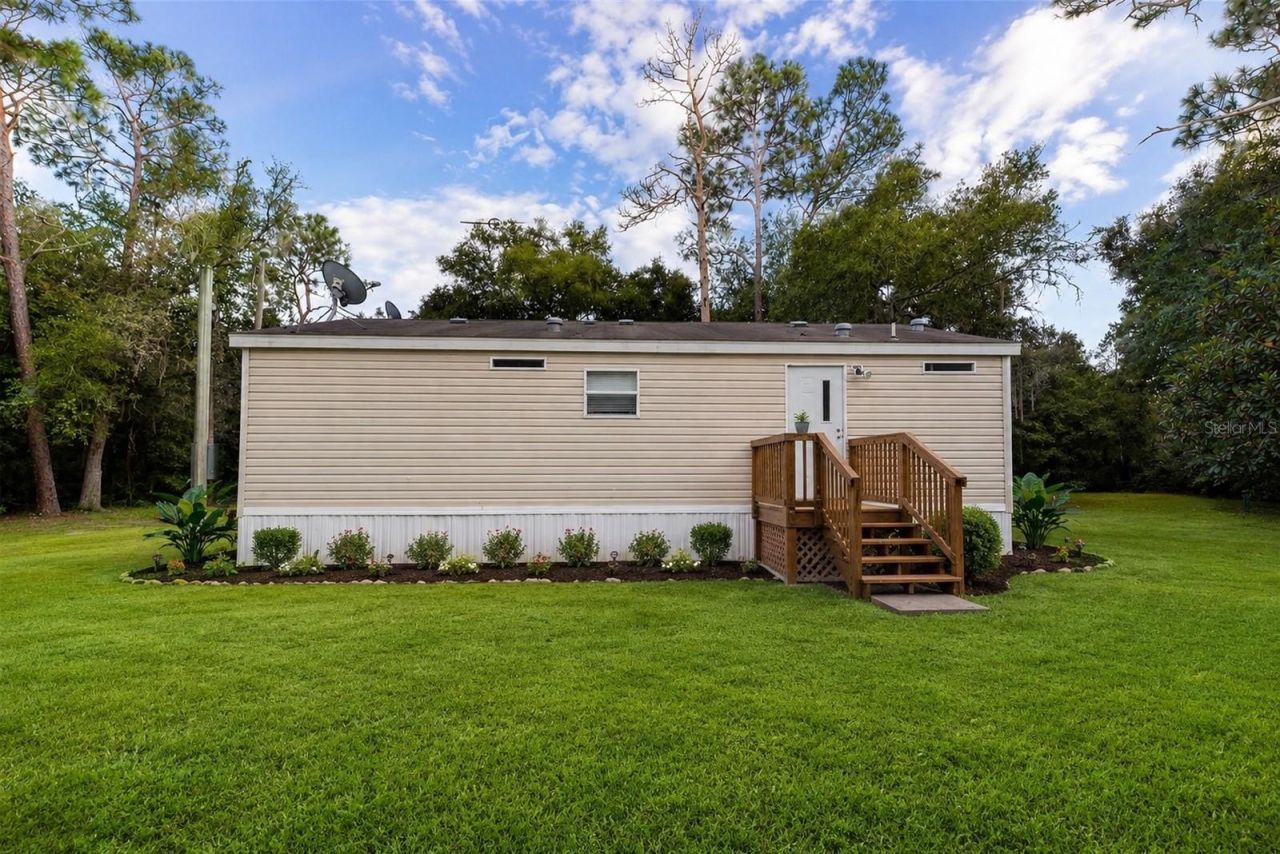 9085 SW 160th Street , Dunnellon, FL 34432 Photo