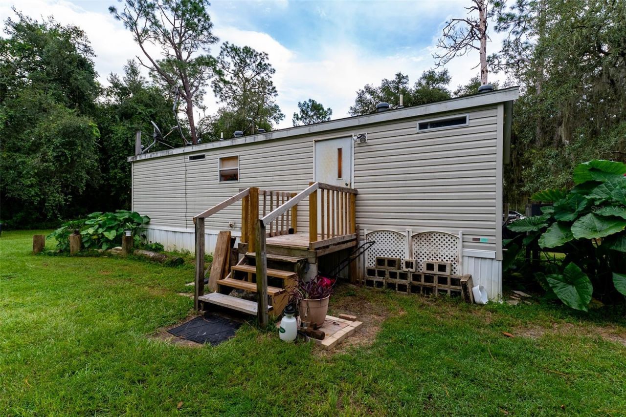 9085 SW 160th Street , Dunnellon, FL 34432 Photo