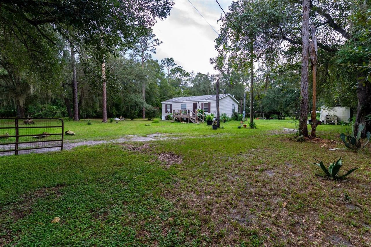 9085 SW 160th Street , Dunnellon, FL 34432 Photo