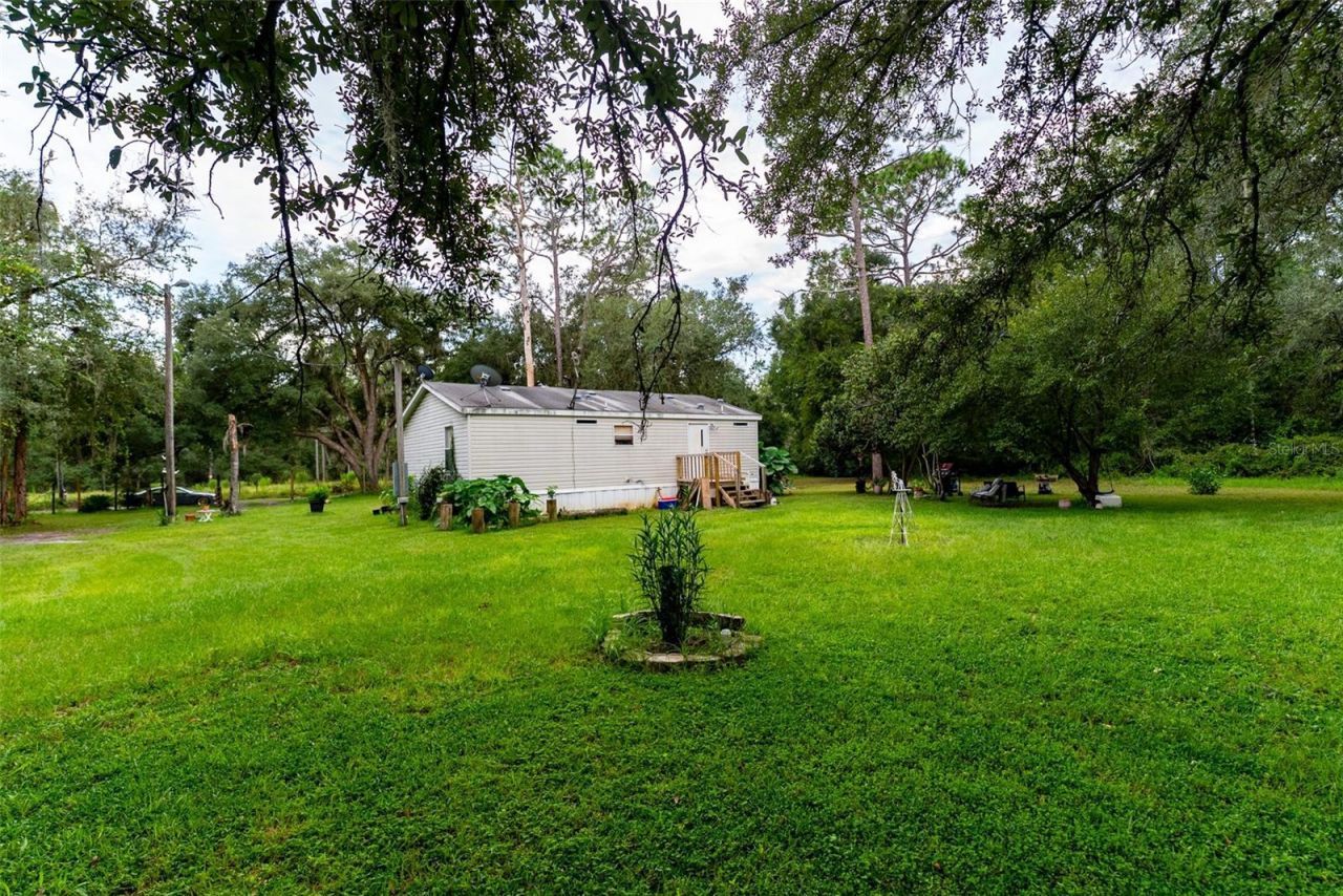 9085 SW 160th Street , Dunnellon, FL 34432 Photo