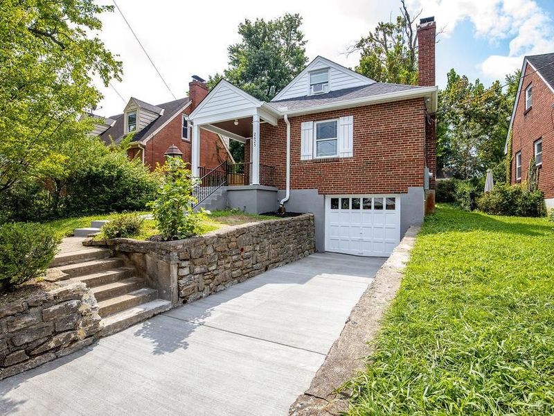 2625 Saint Albans Avenue, Cincinnati, OH 45237 Photo 3