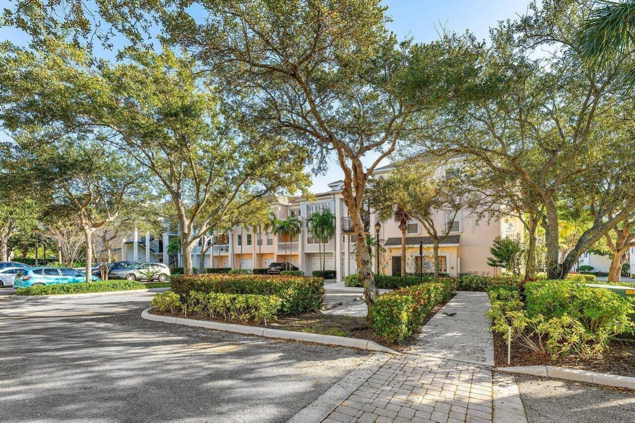 276 Murcia Drive, Unit 301, Jupiter, FL 33458 Photo