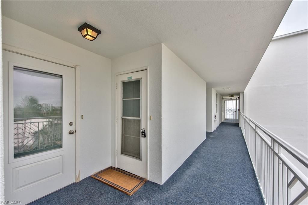 2121 Gulfshore Blvd N, Unit 503, Naples, FL 34102 Photo