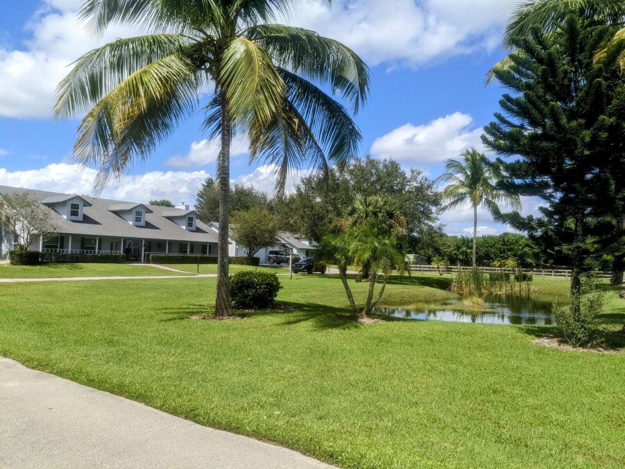 819 Cindy Circle Lane, Unit ~ Barn & G, Wellington, FL 33414 Photo