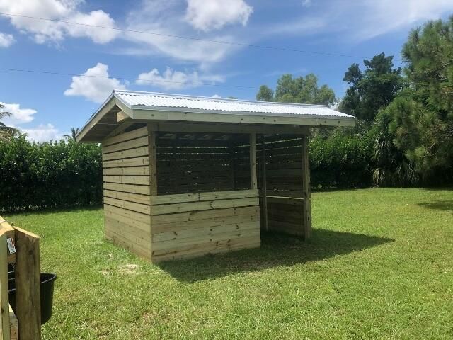819 Cindy Circle Lane, Unit ~ Barn & G, Wellington, FL 33414 Photo