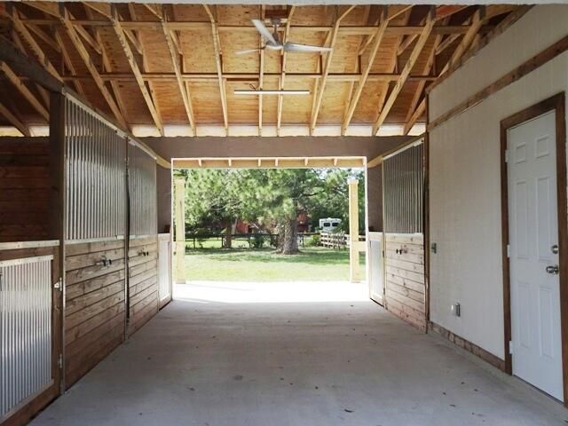 819 Cindy Circle Lane, Unit ~ Barn & G, Wellington, FL 33414 Photo