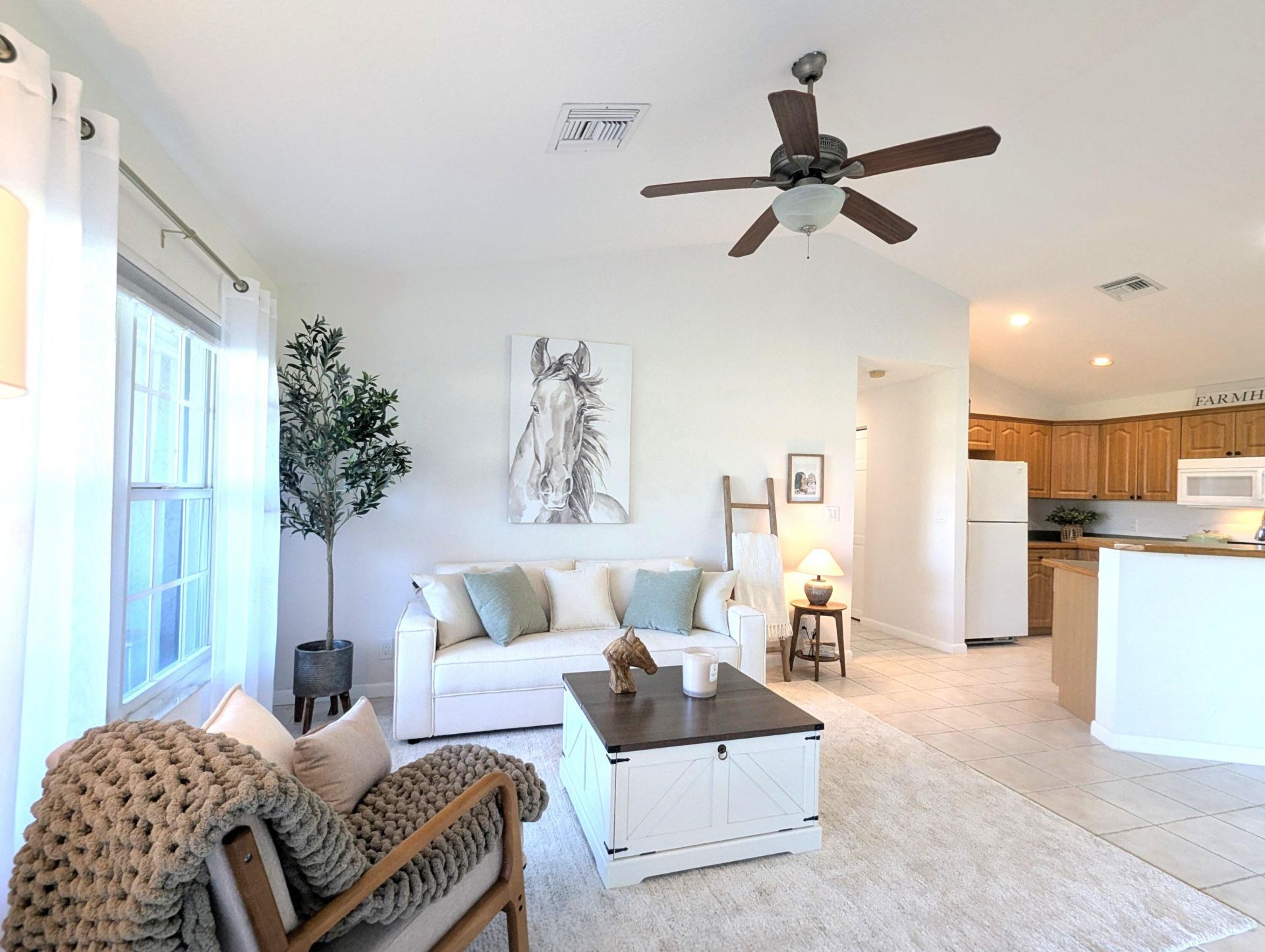 819 Cindy Circle Lane, Unit ~ Barn & G, Wellington, FL 33414 Photo