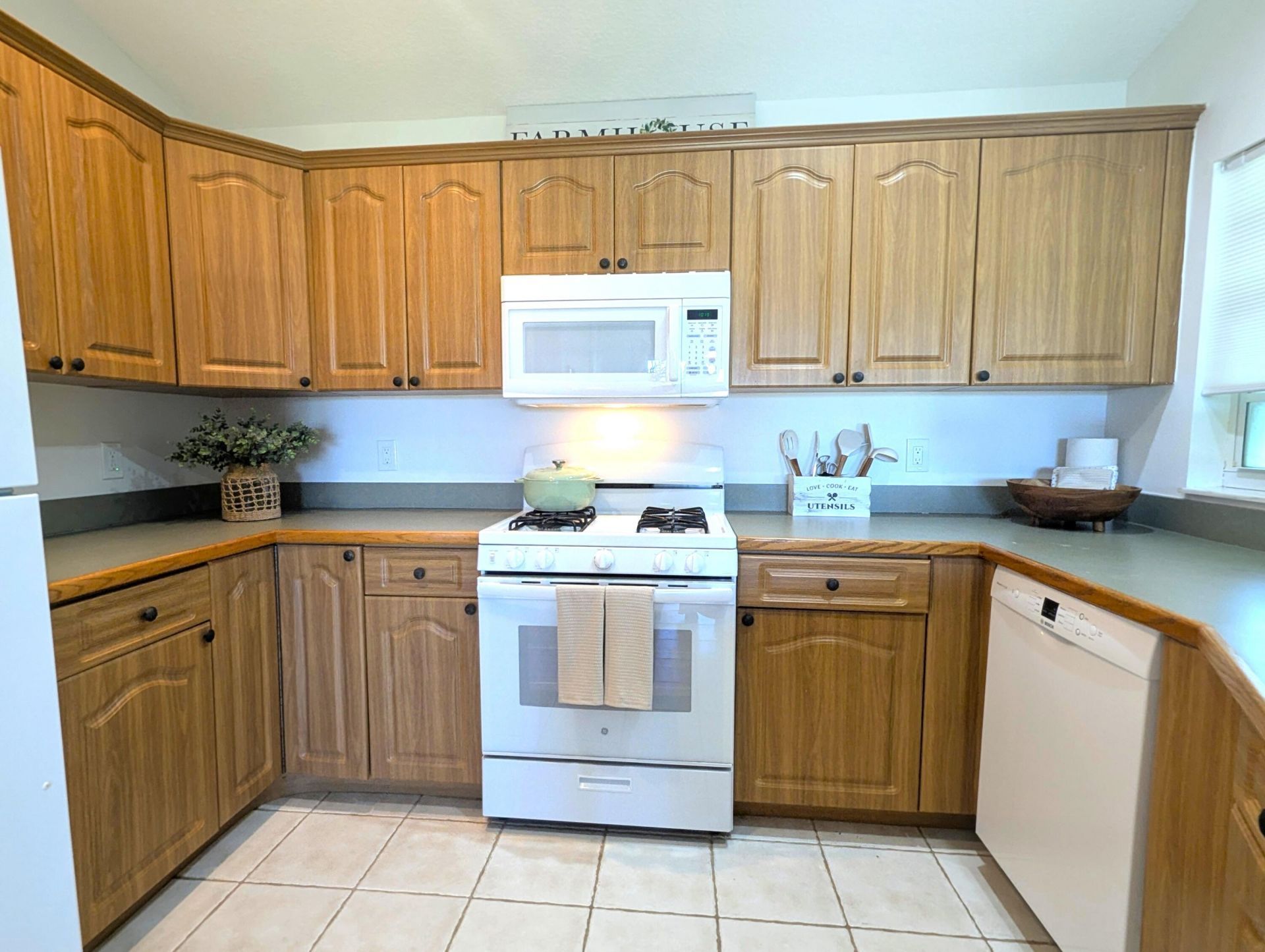 819 Cindy Circle Lane, Unit ~ Barn & G, Wellington, FL 33414 Photo
