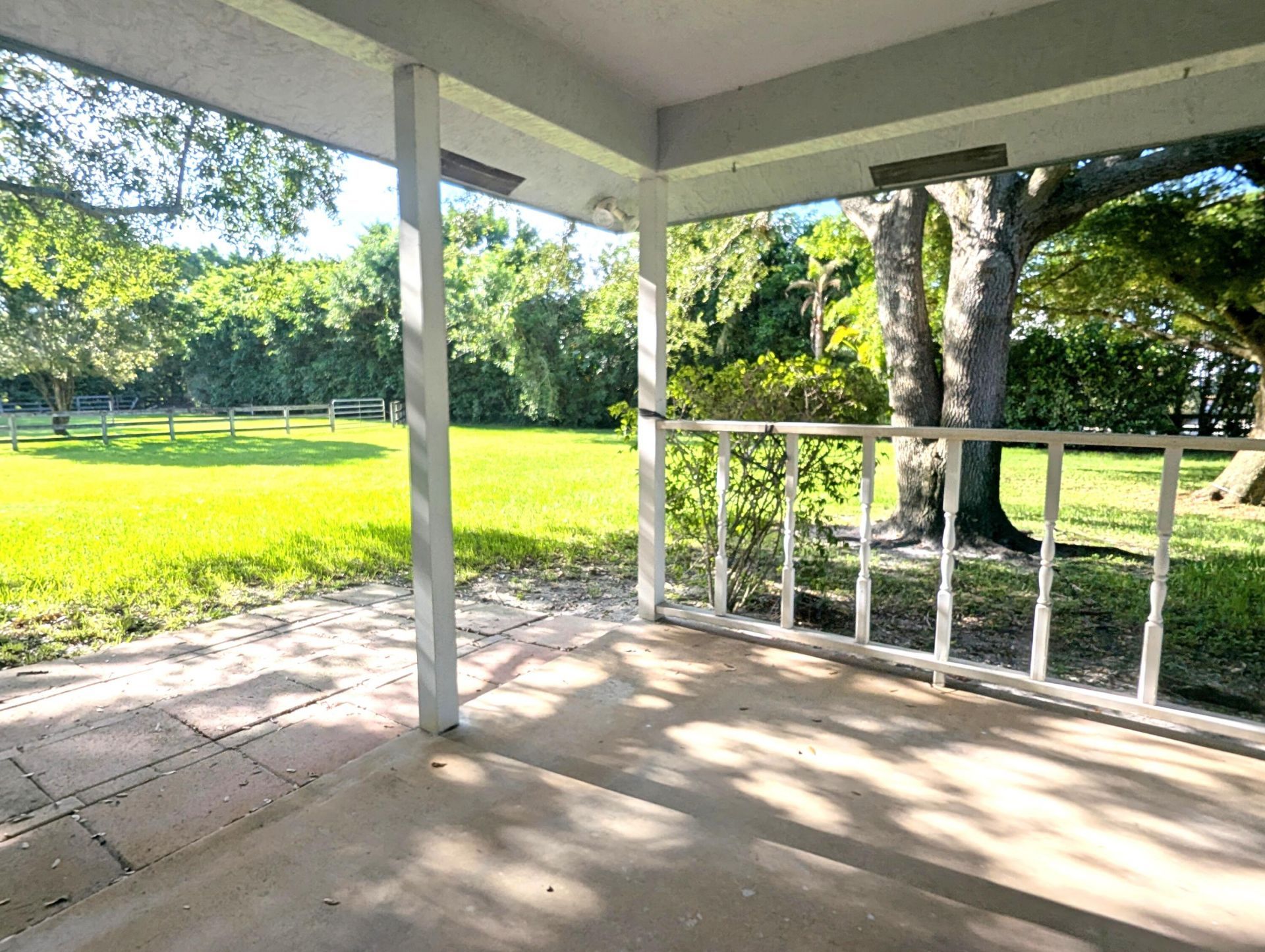 819 Cindy Circle Lane, Unit ~ Barn & G, Wellington, FL 33414 Photo