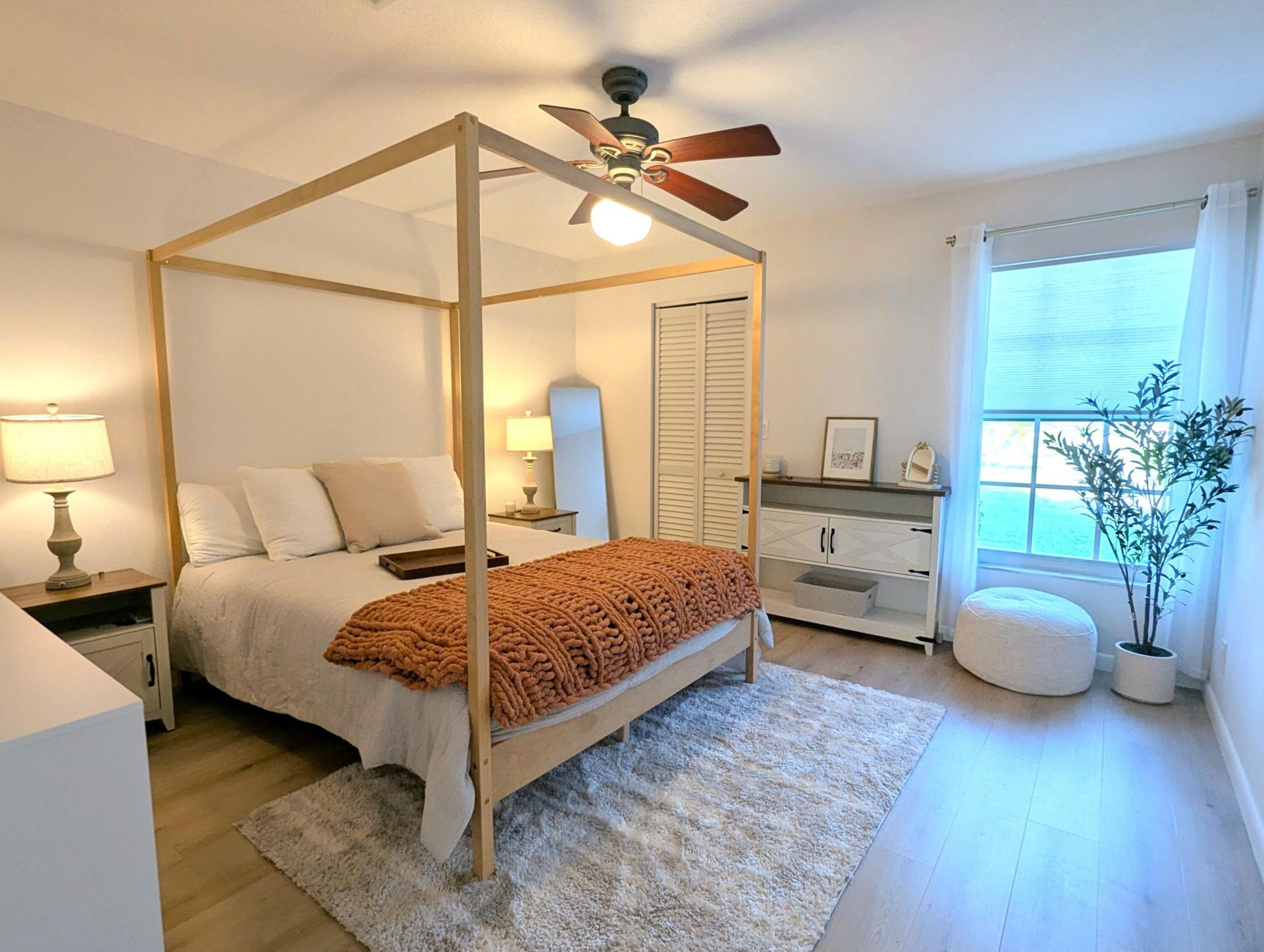 819 Cindy Circle Lane, Unit ~ Barn & G, Wellington, FL 33414 Photo