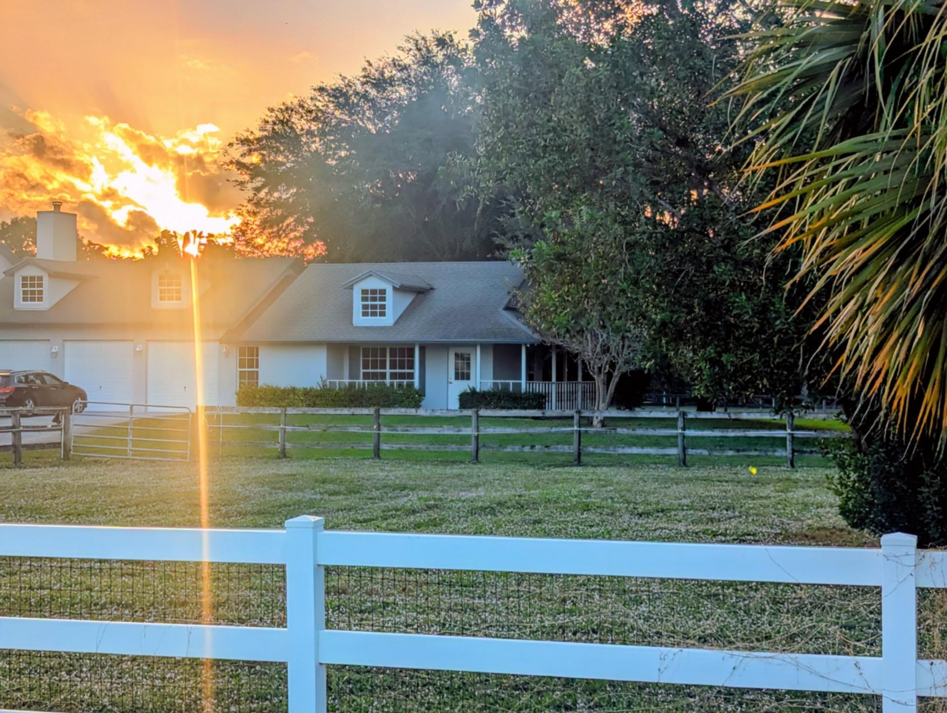 819 Cindy Circle Lane, Unit ~ Barn & G, Wellington, FL 33414 Photo