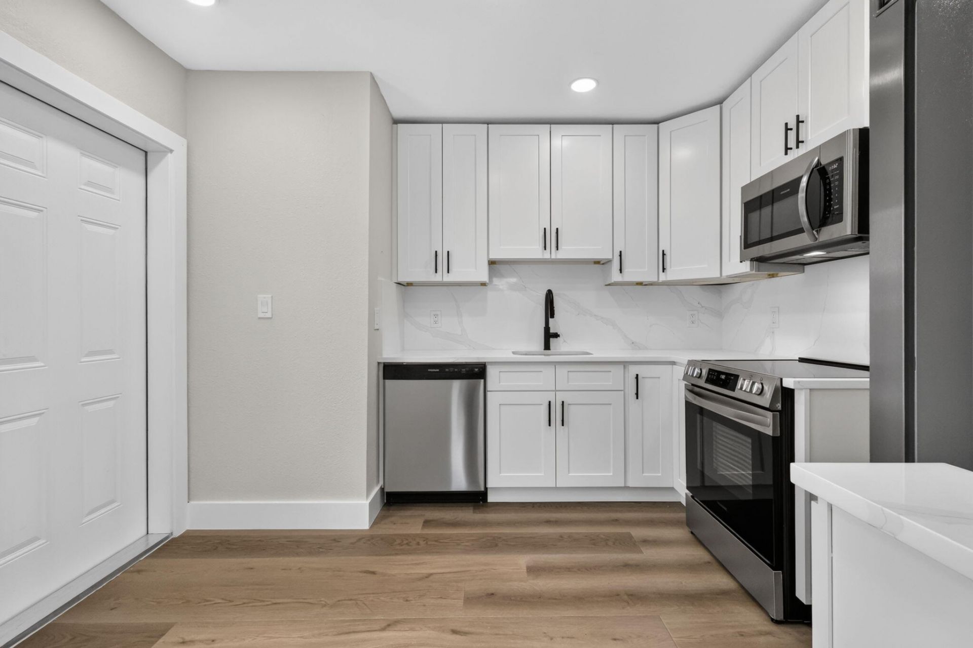 516 Independence Road, Unit 1, West Palm Beach, FL 33405 Photo