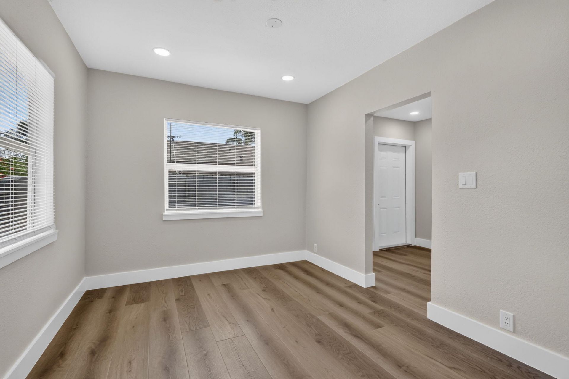 516 Independence Road, Unit 1, West Palm Beach, FL 33405 Photo