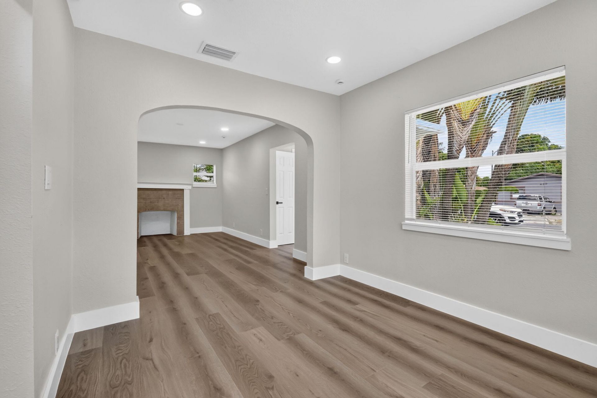 516 Independence Road, Unit 1, West Palm Beach, FL 33405 Photo