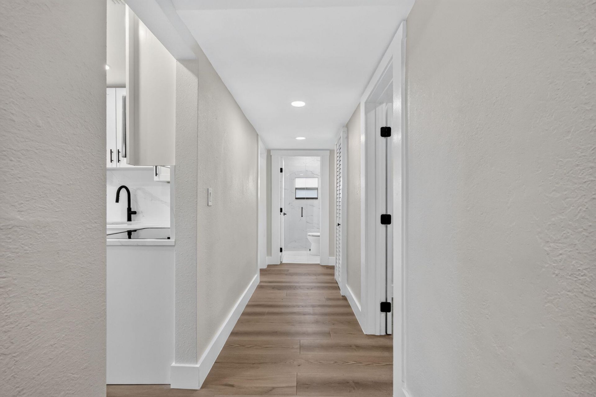516 Independence Road, Unit 1, West Palm Beach, FL 33405 Photo