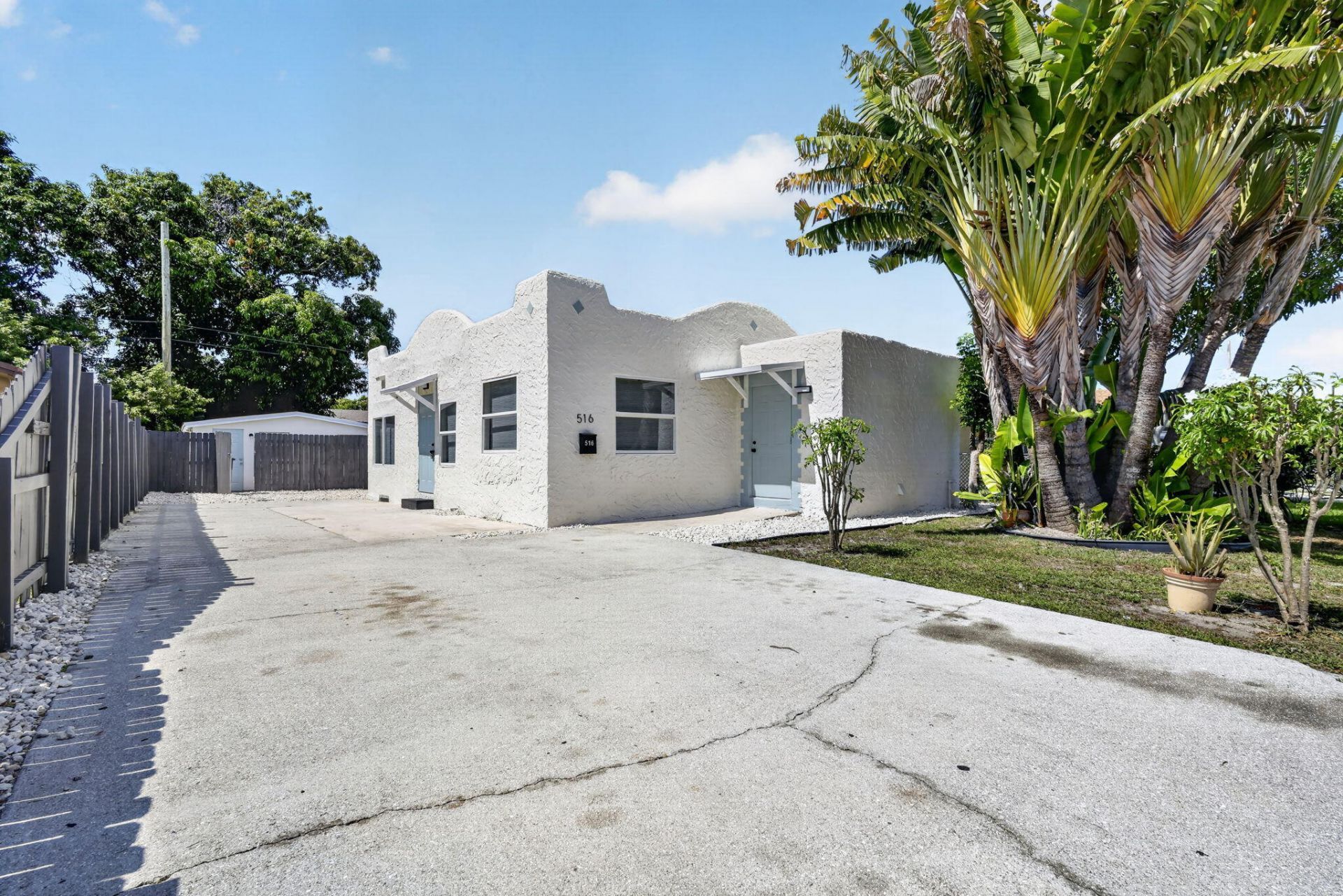 516 Independence Road, Unit 1, West Palm Beach, FL 33405 Photo