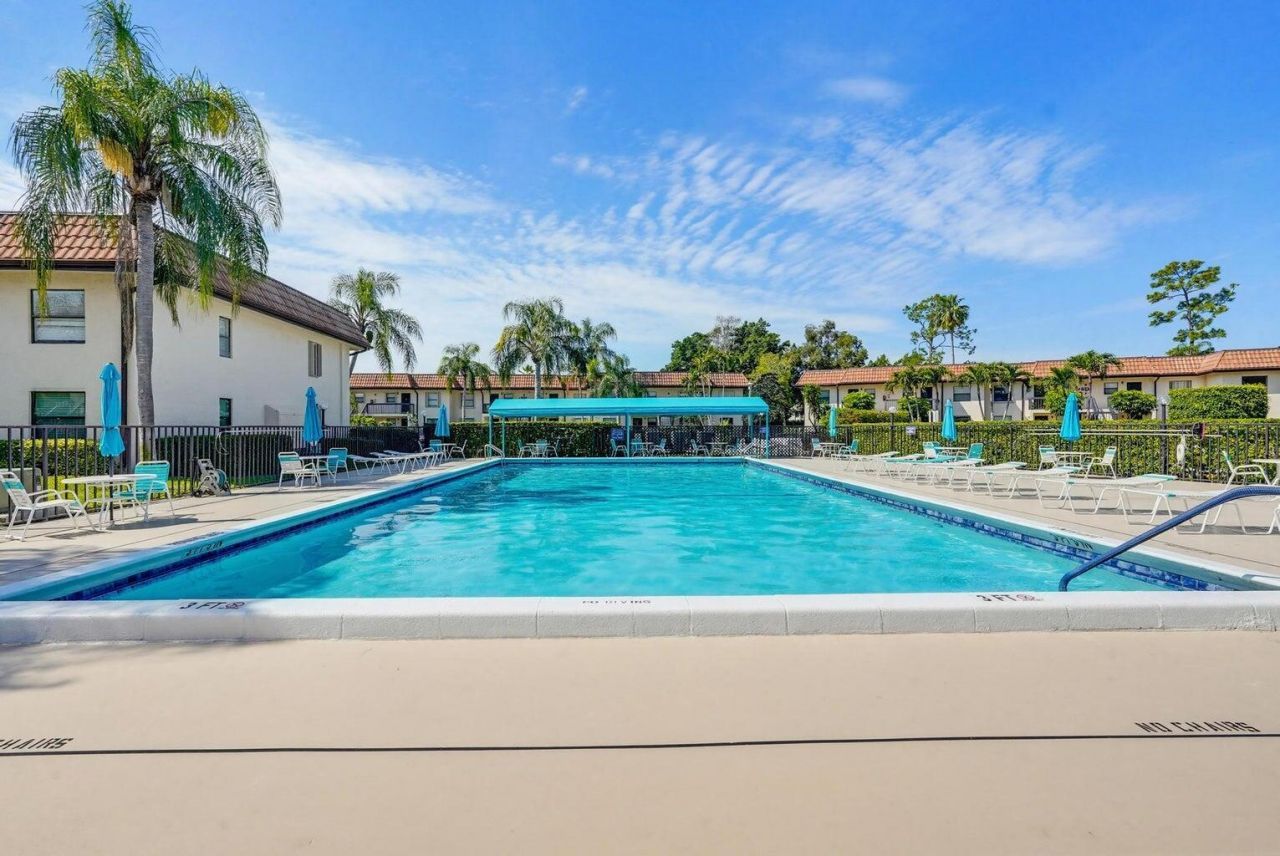 7257 Golf Colony Court, Unit 202, Lake Worth, FL 33467 Photo