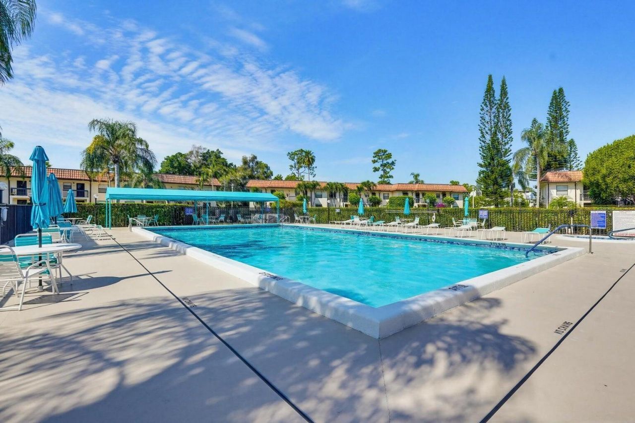 7257 Golf Colony Court, Unit 202, Lake Worth, FL 33467 Photo