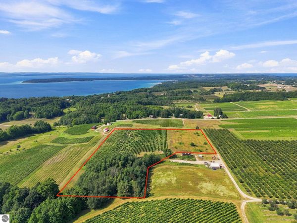 Nelson Road, Traverse City, MI 49686