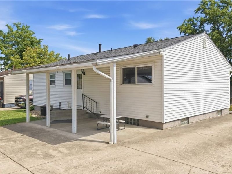 664 Burdie Drive, Hubbard, OH 44425 Photo 30