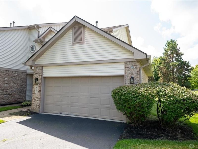 3565 Sequoia Drive, Beavercreek, OH 45431 Photo 2