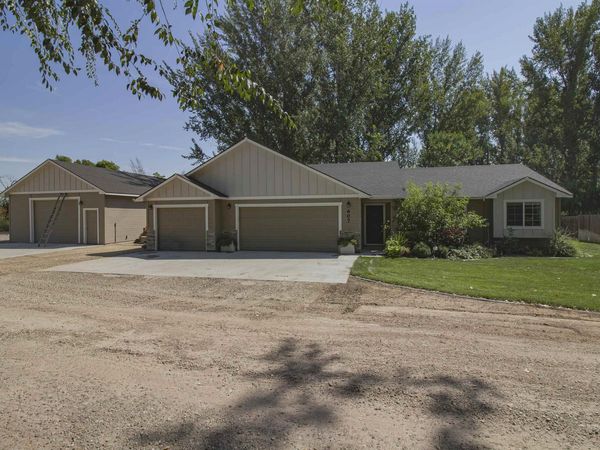 607 Peach Lane, New Plymouth, ID 83655