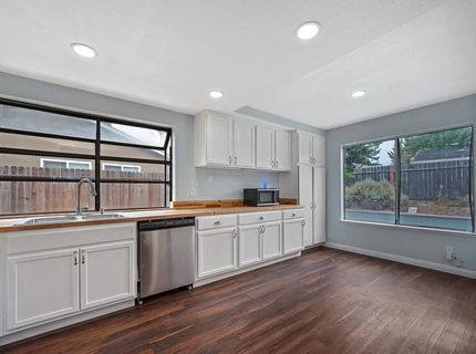8709 Los Encantos Cir, Elk Grove, CA 95624 Photo
