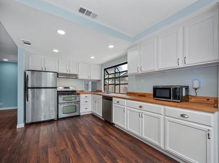 8709 Los Encantos Cir, Elk Grove, CA 95624 Photo