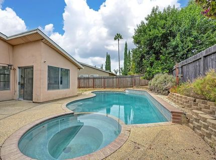 8709 Los Encantos Cir, Elk Grove, CA 95624 Photo