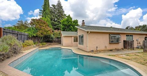 8709 Los Encantos Cir, Elk Grove, CA 95624 Photo