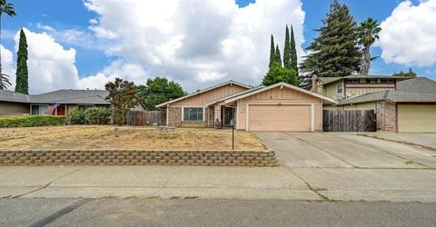 8709 Los Encantos Cir, Elk Grove, CA 95624 Photo
