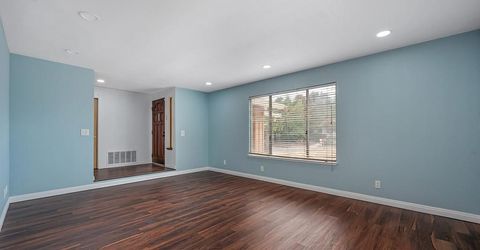 8709 Los Encantos Cir, Elk Grove, CA 95624 Photo
