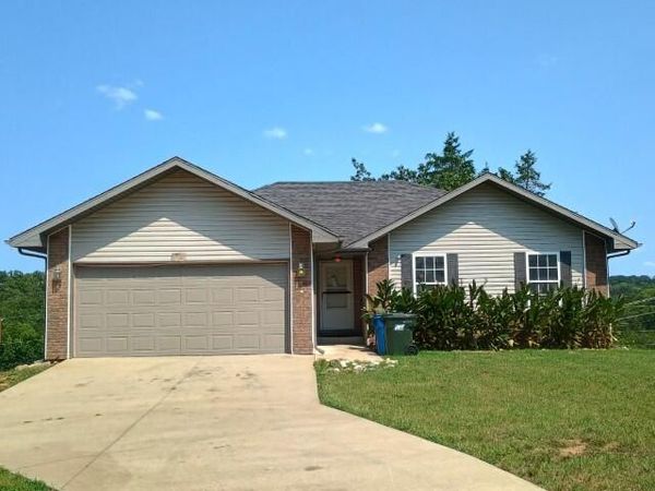 310 White River Mountain Boulevard , Hollister, MO 65672