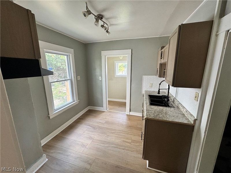 3059 W 111th Street, Cleveland, OH 44111 Photo 4
