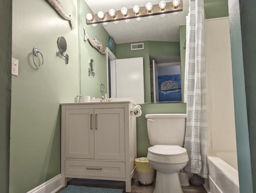 123 N Dogwood Dr.  Photo 16