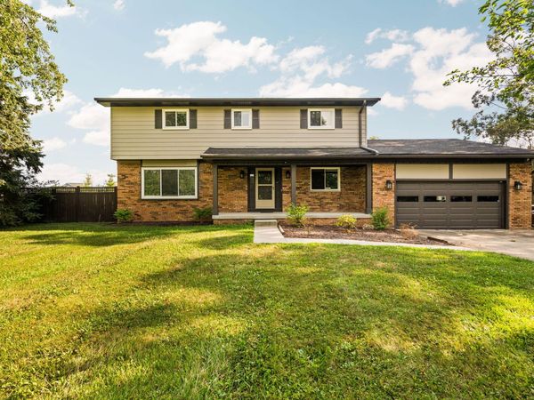 705 W Bemis Road, Saline, MI 48176