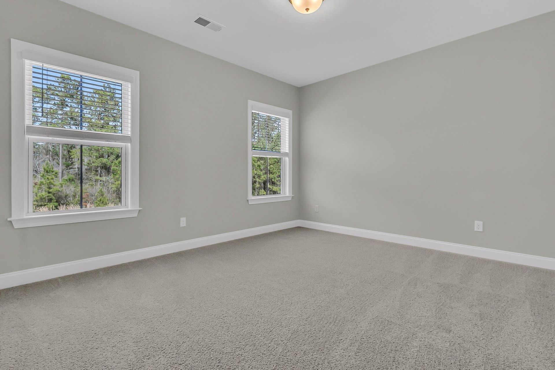 8 Tuggle Lane Drive Photo 32