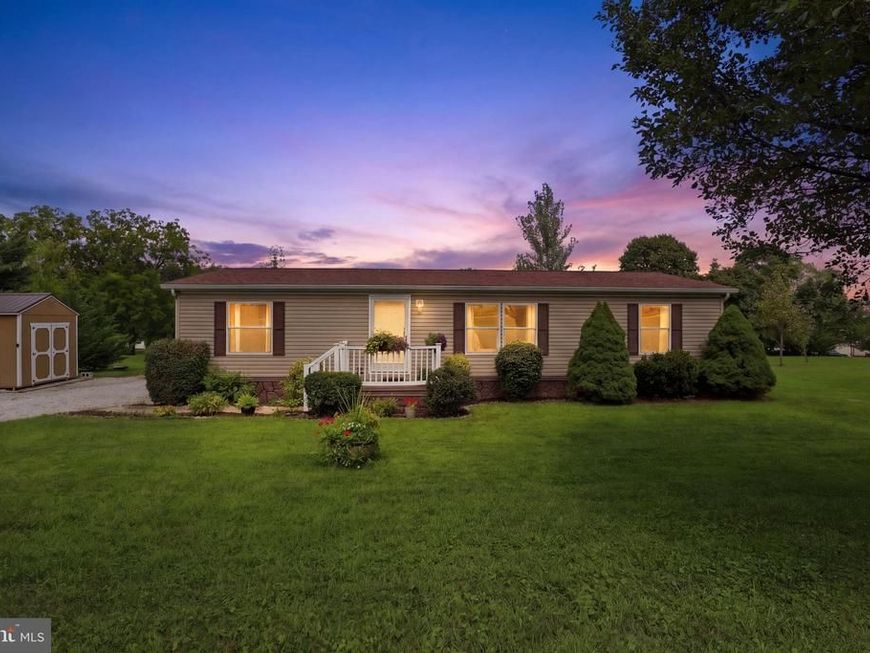 13 Crest Hill Lane, Red Lion, PA 17356 Main Photo