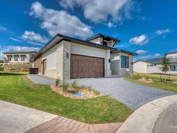 119 Via Roma CT, Horseshoe Bay, TX 78657