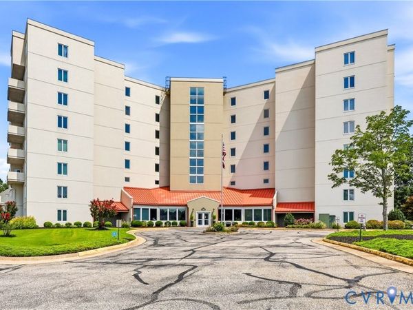 301 Beacon Ridge Drive, Unit 602, Hopewell, VA 23860