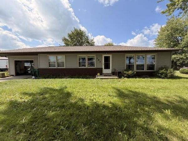 153 S Foster STREET, Saukville, WI 53080