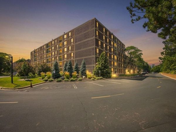 7200 York Avenue S, Unit 314, Edina, MN 55435