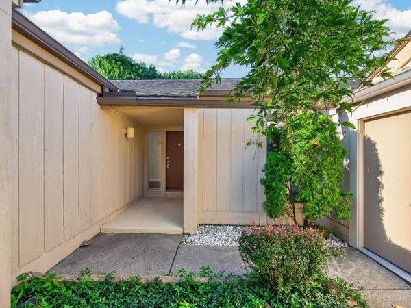 8022 Timbertree Way, Unit 5-2, West Chester, OH 45069