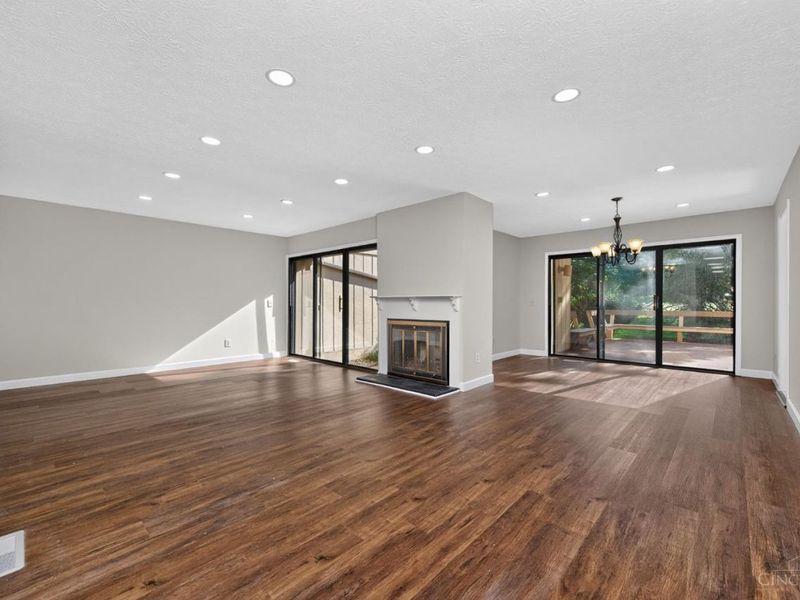 8022 Timbertree Way, Unit 5-2, West Chester, OH 45069 Photo 6