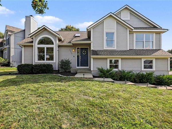 2529 SW 10th Street, Lee's Summit, MO 64081