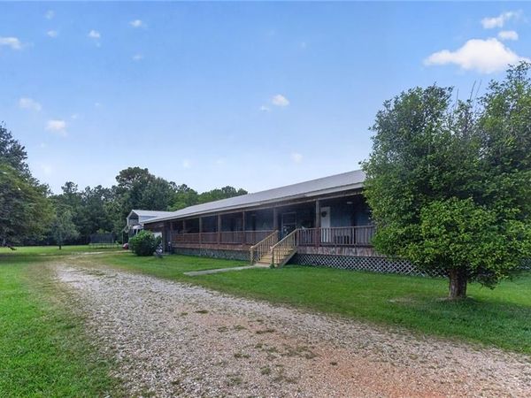 25 SUNFLOWER Road , Covington, LA 70435