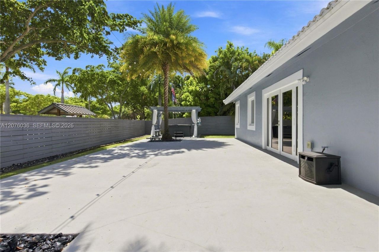 9430 SW 215th Ln , Cutler Bay, FL 33189 Photo