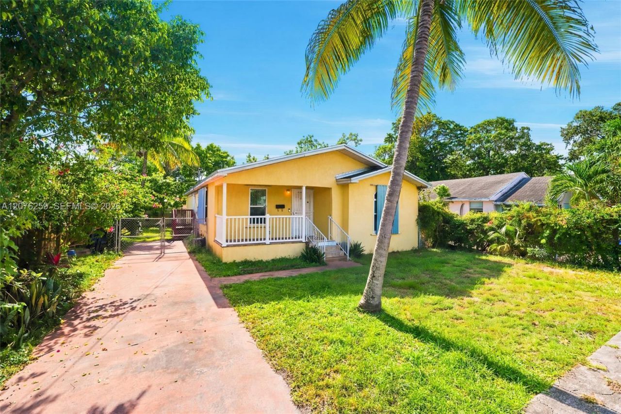 6241 NW 1st Pl, Miami, FL 33150 Main Photo