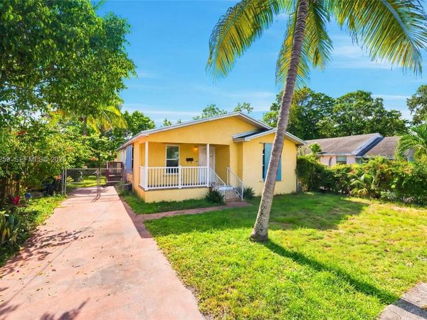 6241 NW 1st Pl , Miami, FL 33150