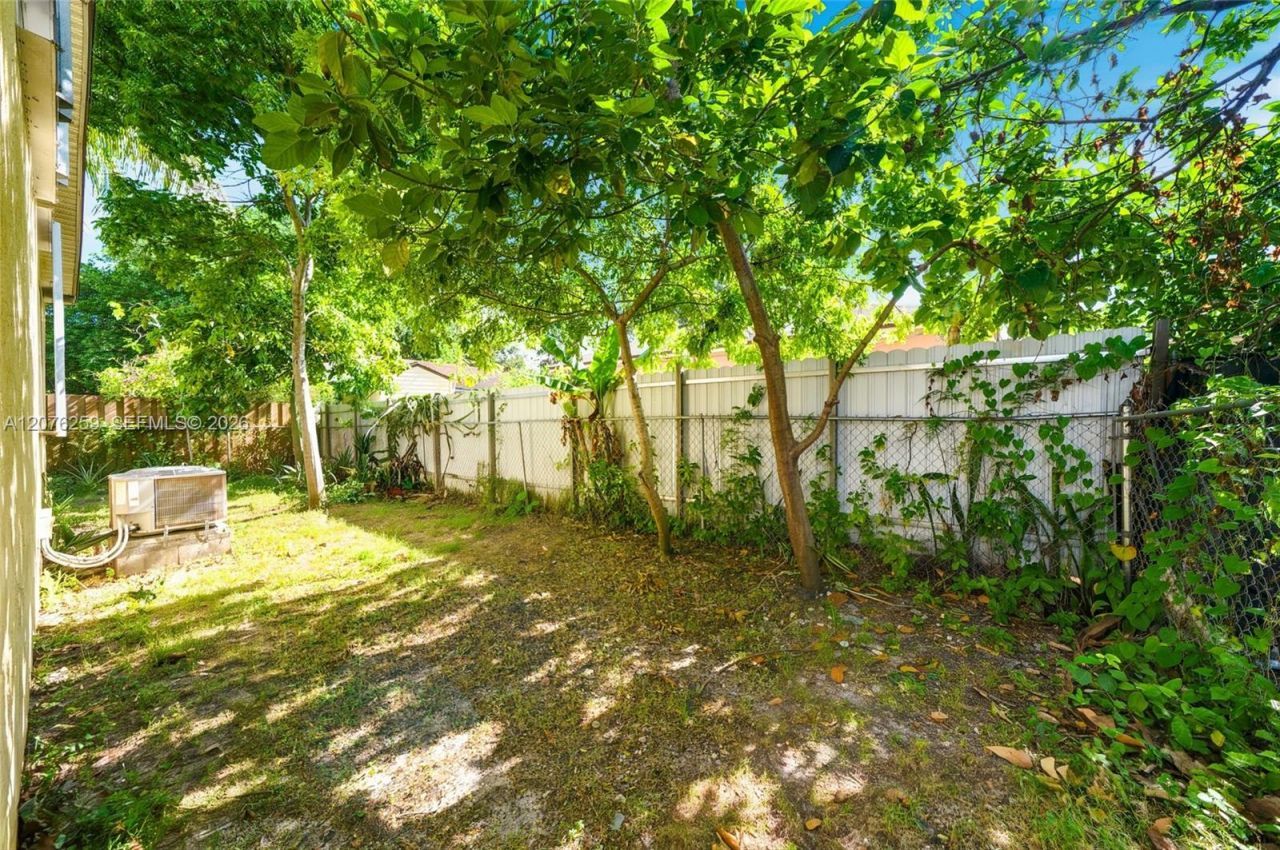 6241 NW 1st Pl, Miami, FL 33150 Photo
